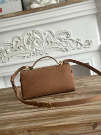 Picture of Loro Piana Handbags _SKUfw236288181fw
